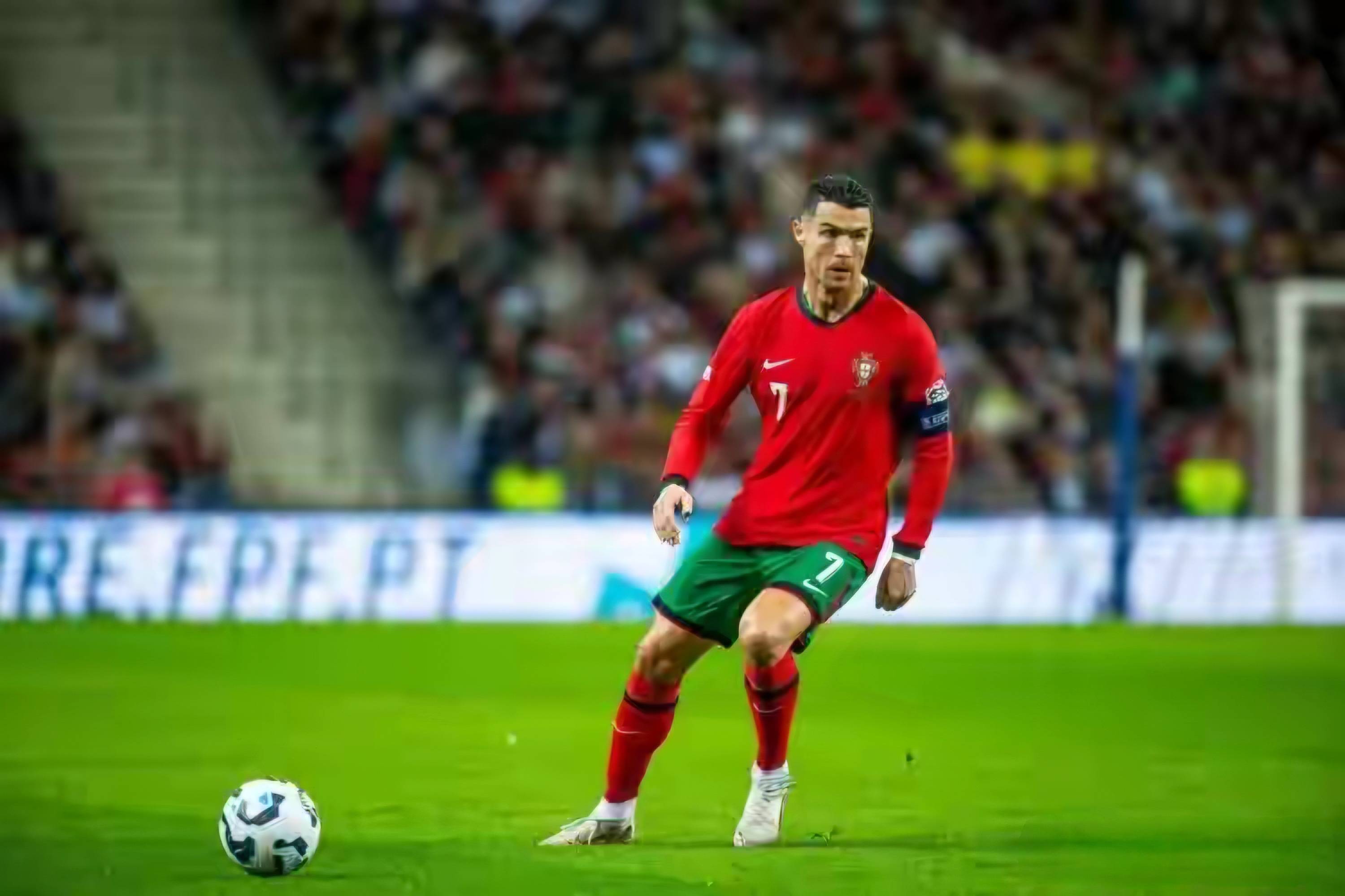 包含葡萄牙-逆转克罗地亚，欧洲杯积分领跑的词条