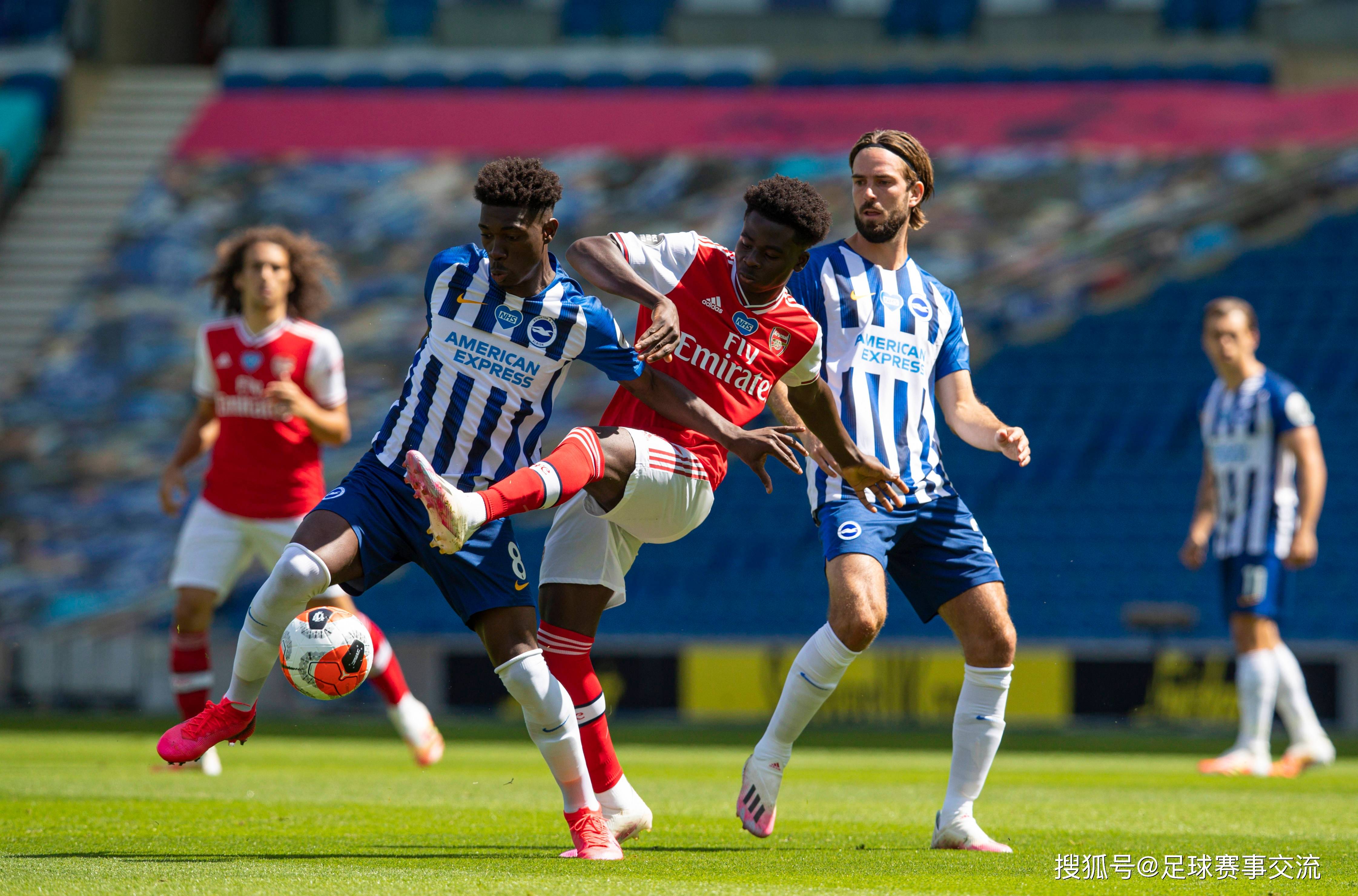 od体育亚洲官网-关于埃弗顿中卫连续出色表现，成为球队支柱的信息