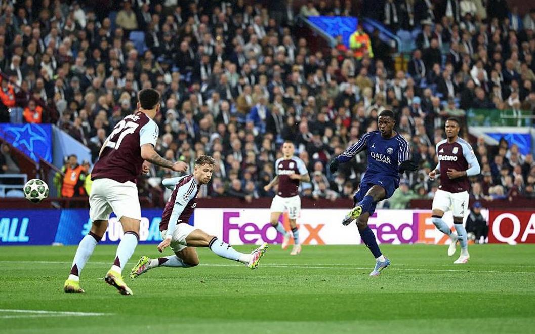 巴萨遗憾失利，曼城晋级决赛