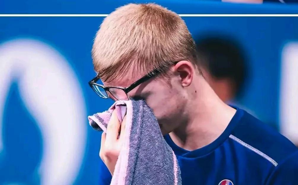 西班牙逆袭波黑，小组第一晋级淘汰赛的简单介绍