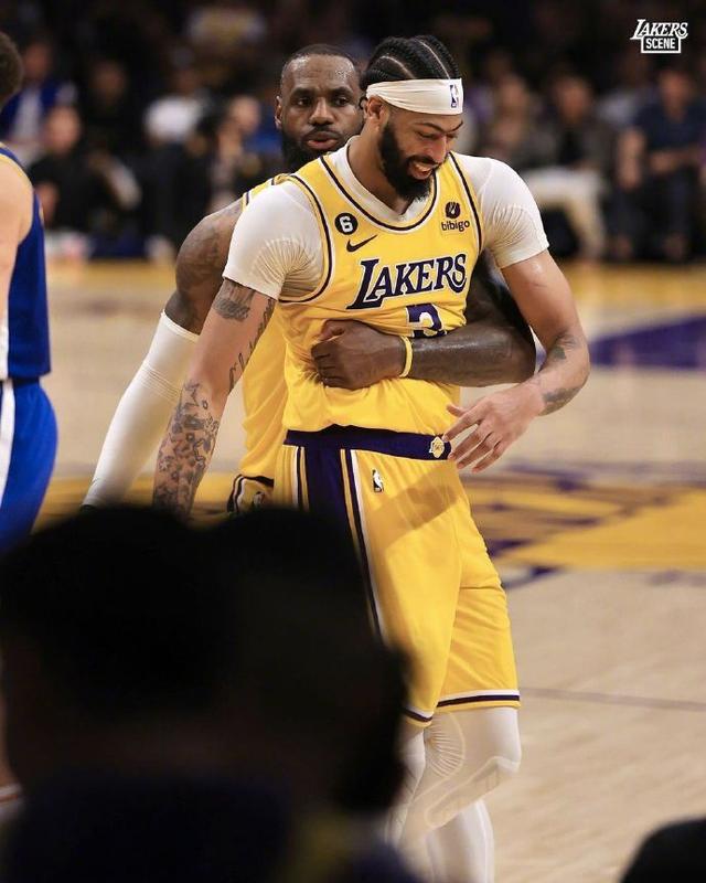 篮球名宿安东尼－戴维斯逝世，享年八十的简单介绍