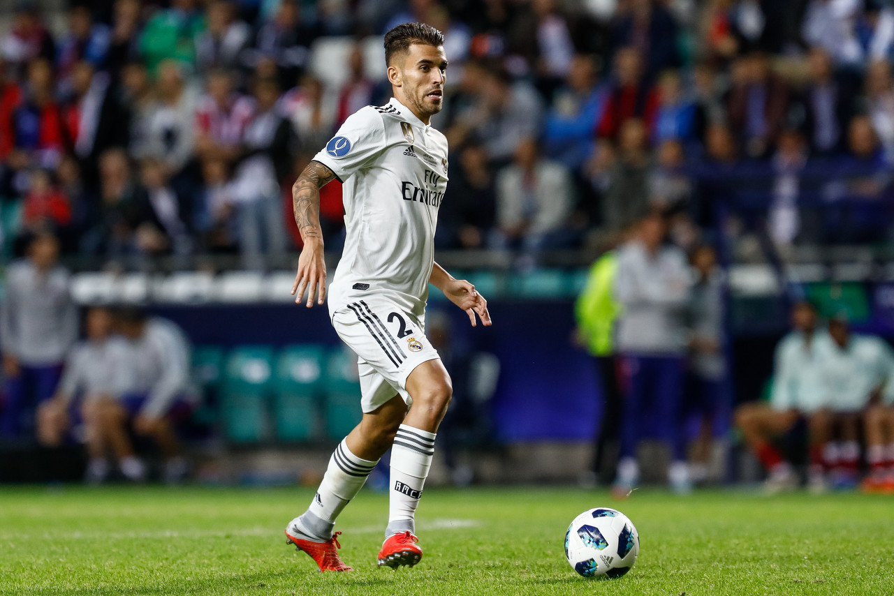 od体育网页版-沙尔克球员伤愈复出，重返战场