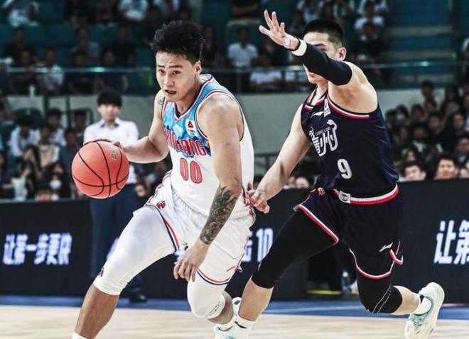 od体育官网app-广州队实力逐渐崛起，成为黑马队伍