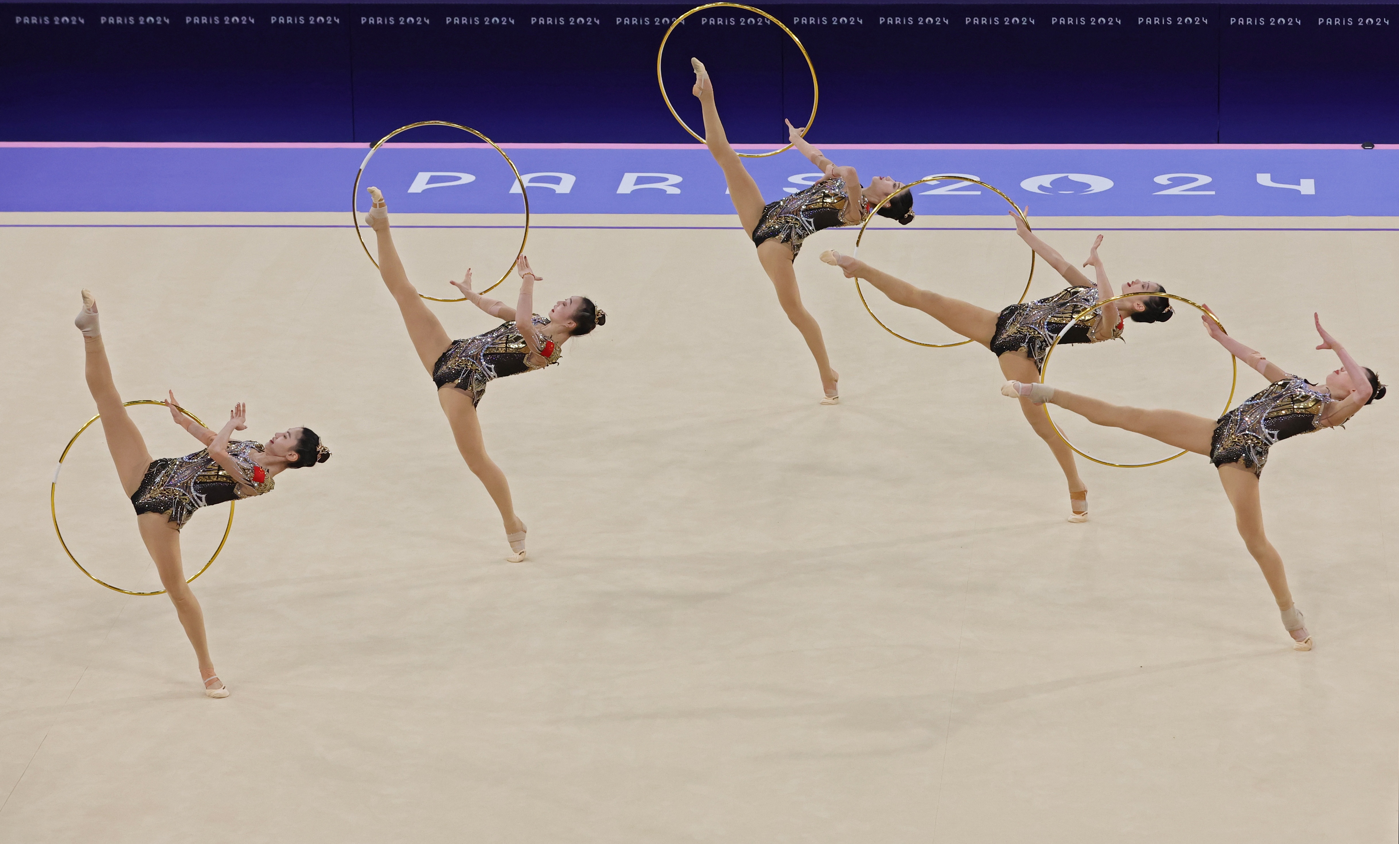 od体育课程-荷兰体操选手华丽表演，抢眼亮相