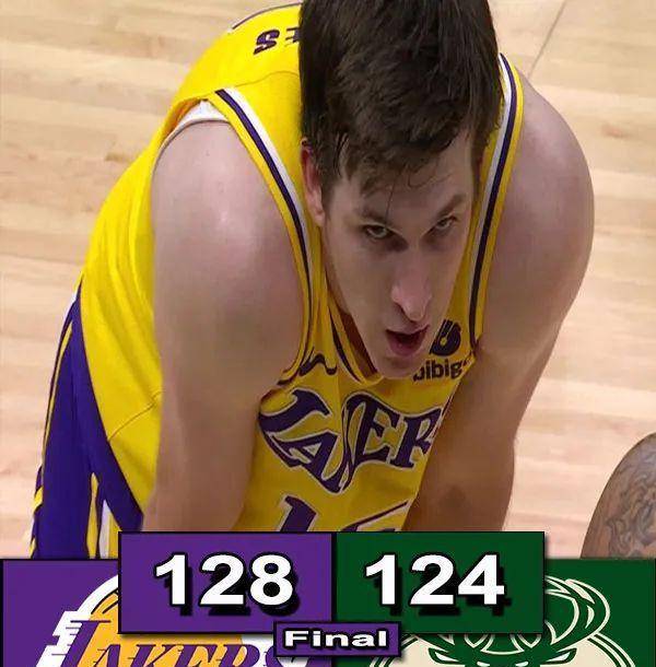 包含沃尔夫斯堡成功逆转比赛，取得关键胜利的词条